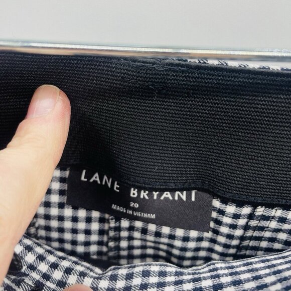 Lane Bryant Womens Plus Size 20 4-Season Slim Capri Pants in Black White Gingham - Picture 7 of 7